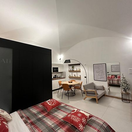 Dislocati Bnb - Jacuzzi Privata - Cucina - Tv60" - Minimal Luxury Marigliano Exterior photo