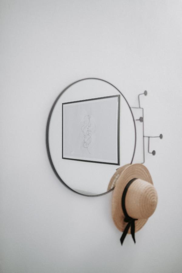 Dislocati Bnb - Jacuzzi Privata - Cucina - Tv60" - Minimal Luxury Marigliano Exterior photo