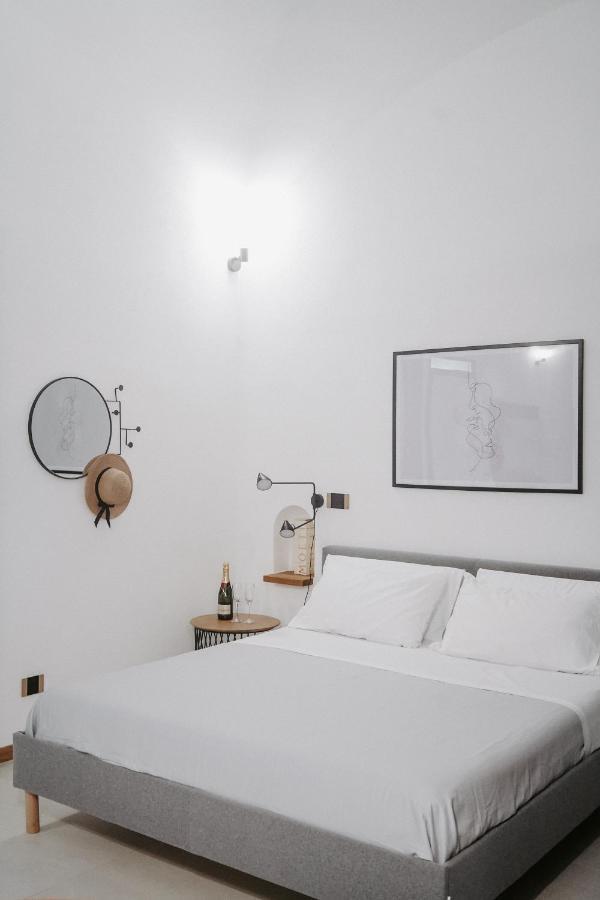 Dislocati Bnb - Jacuzzi Privata - Cucina - Tv60" - Minimal Luxury Marigliano Exterior photo