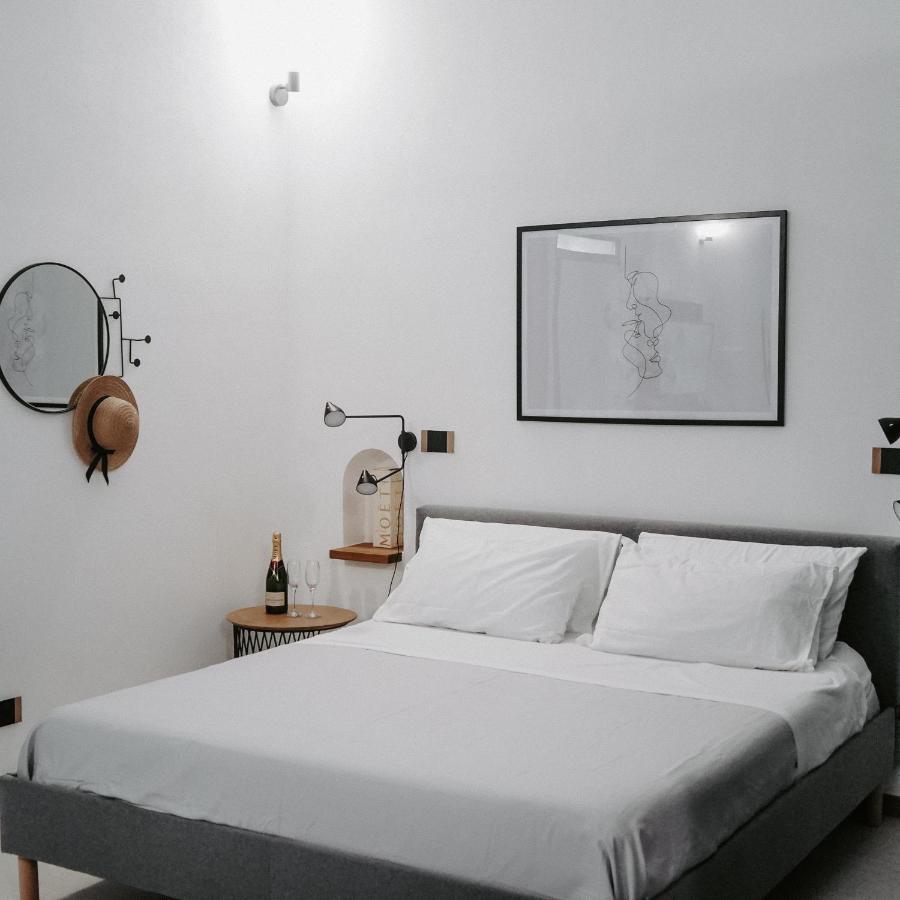 Dislocati Bnb - Jacuzzi Privata - Cucina - Tv60" - Minimal Luxury Marigliano Exterior photo