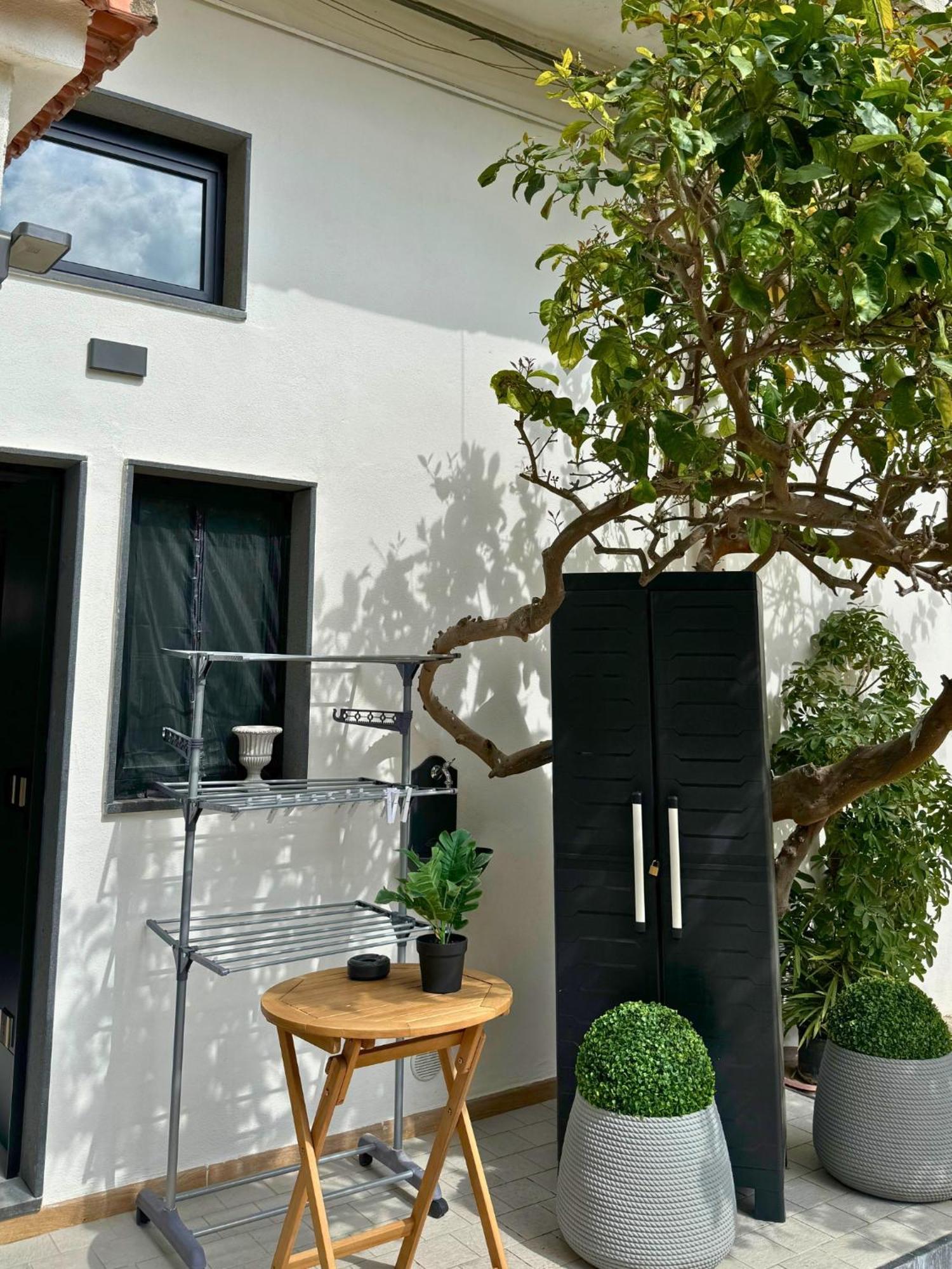 Dislocati Bnb - Jacuzzi Privata - Cucina - Tv60" - Minimal Luxury Marigliano Exterior photo